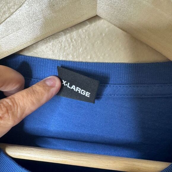 Miami South Florida Motorsport Shirt Adult XL Blue World Tour Crewneck NWT - Picture 3 of 15